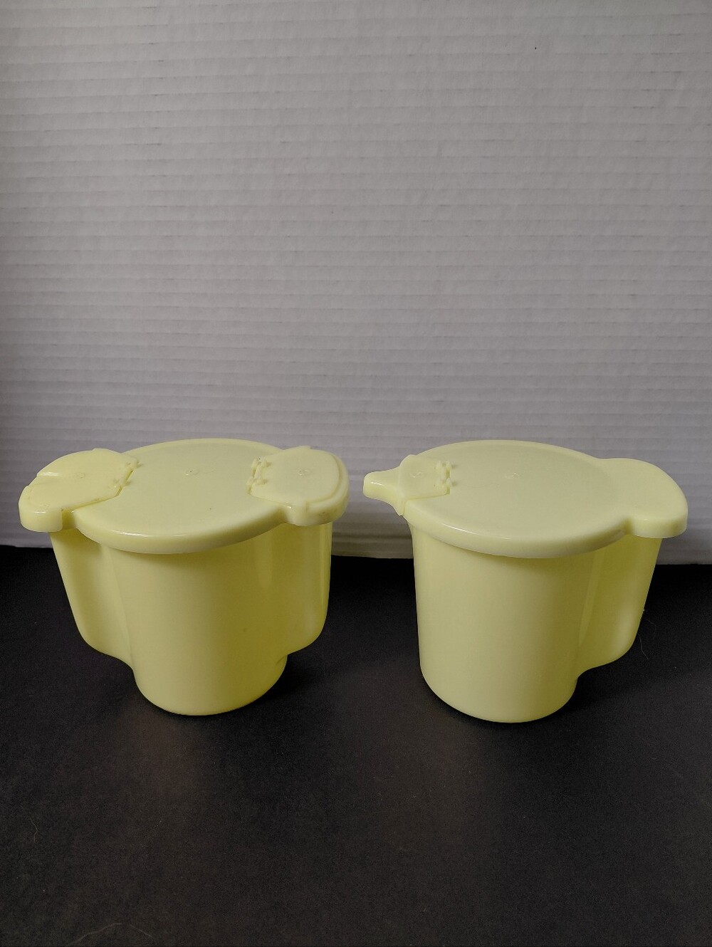 Tupperware Yellow Cream & Sugar Set